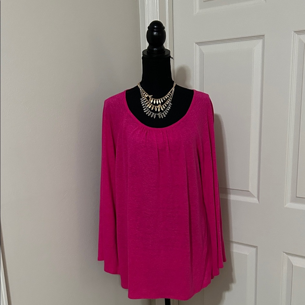 NWOT Chico's Size 2 (regular size L) Vibrant Fuchsia Top